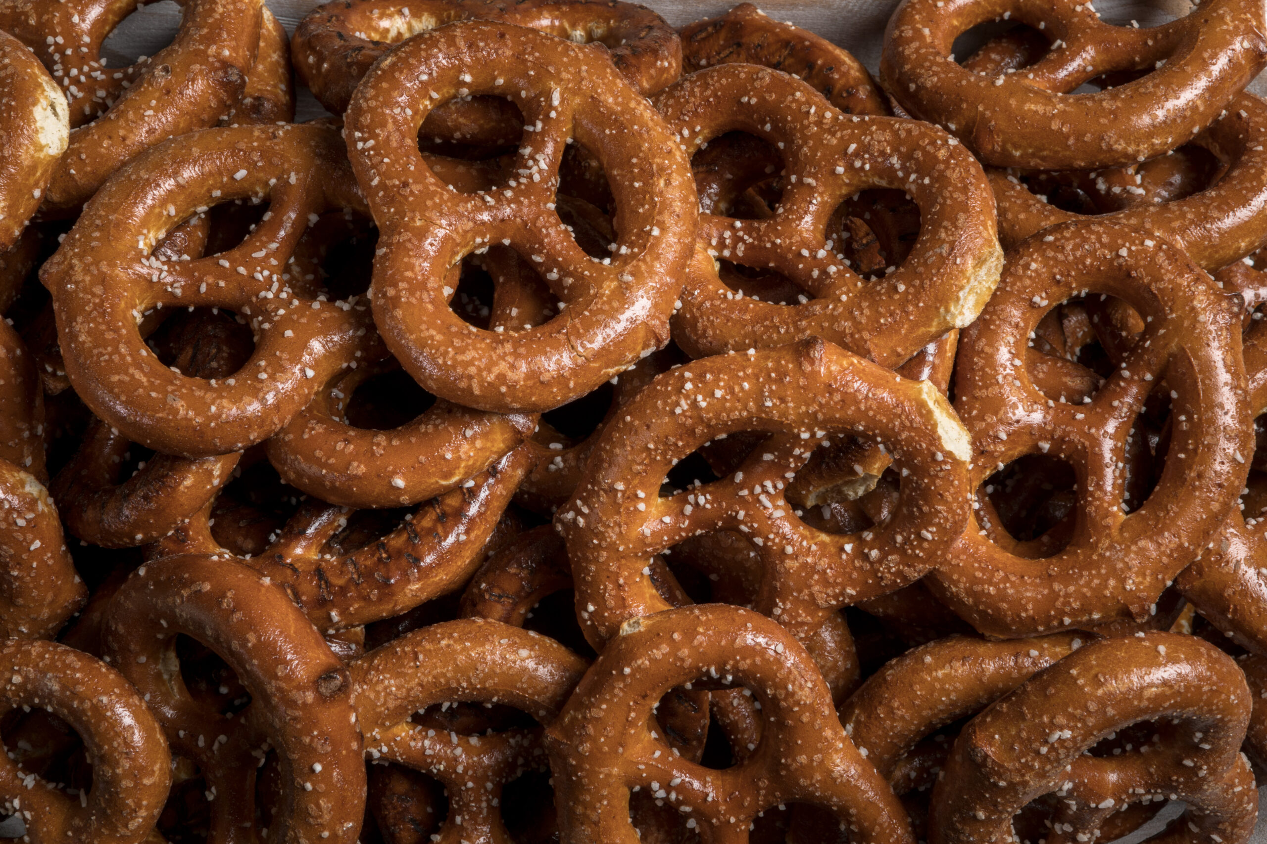 Dutch pretzels on a plate.